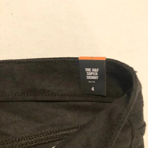 Abercrombie and Fitch  Faux Suede Super Skinny Pants Ankle Zip Size 4 - Picture 4 of 16
